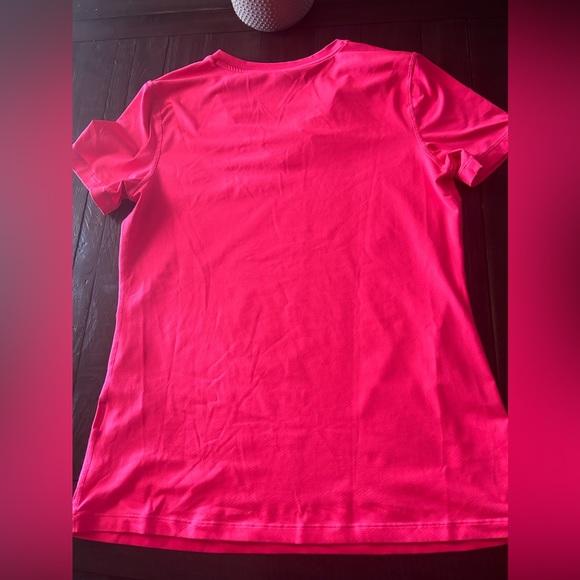 Nike - Picture 2 of 3